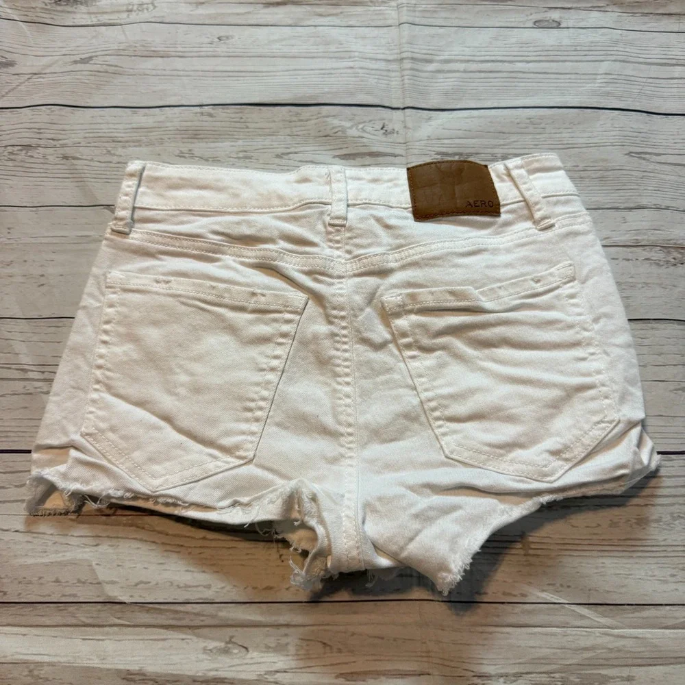 Aeropostale Vintage High Rise Shorty White Shorts Frayed Distressed Women's‎ 0